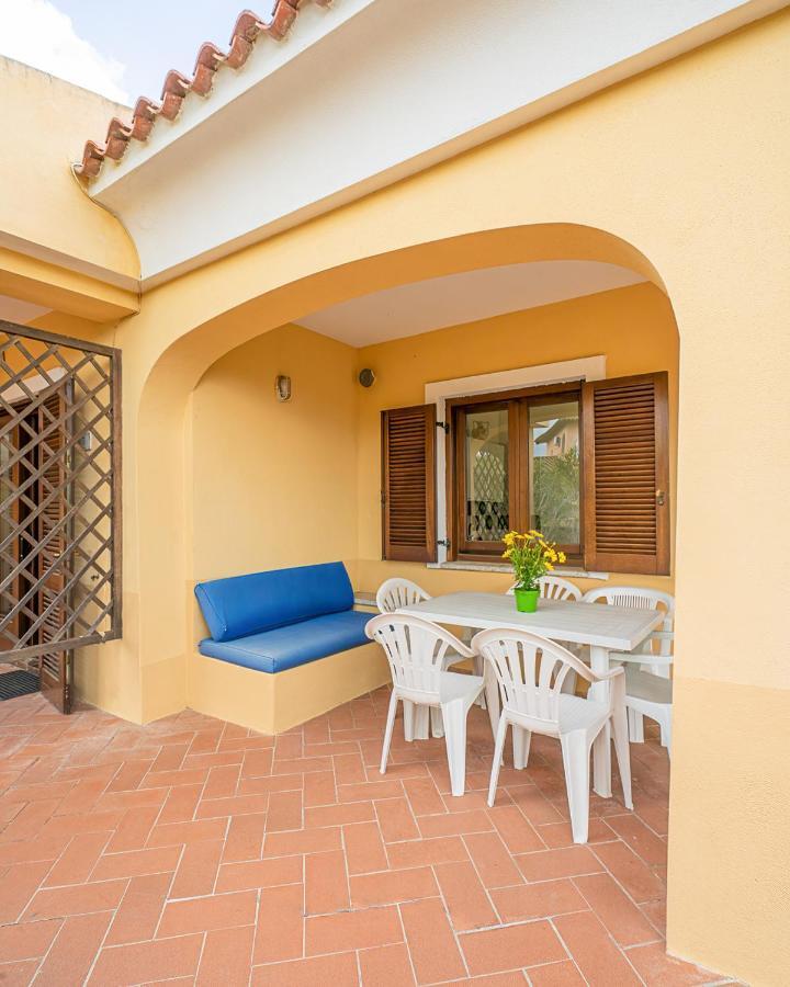 Ambra Holiday Rooms سان تيودورو المظهر الخارجي الصورة