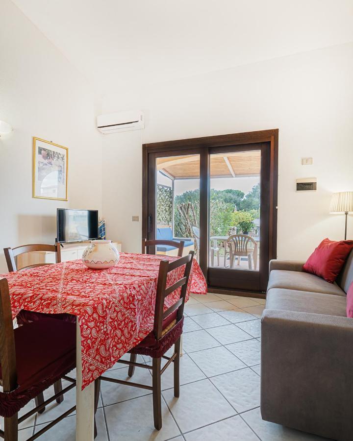 Ambra Holiday Rooms سان تيودورو المظهر الخارجي الصورة